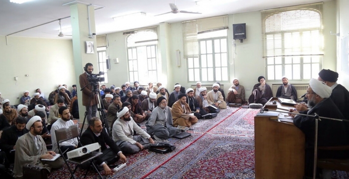 حمل احکام وضعی بر شخصیت حقوقی با تعریف فقها از شرکت تناسب ندارد.